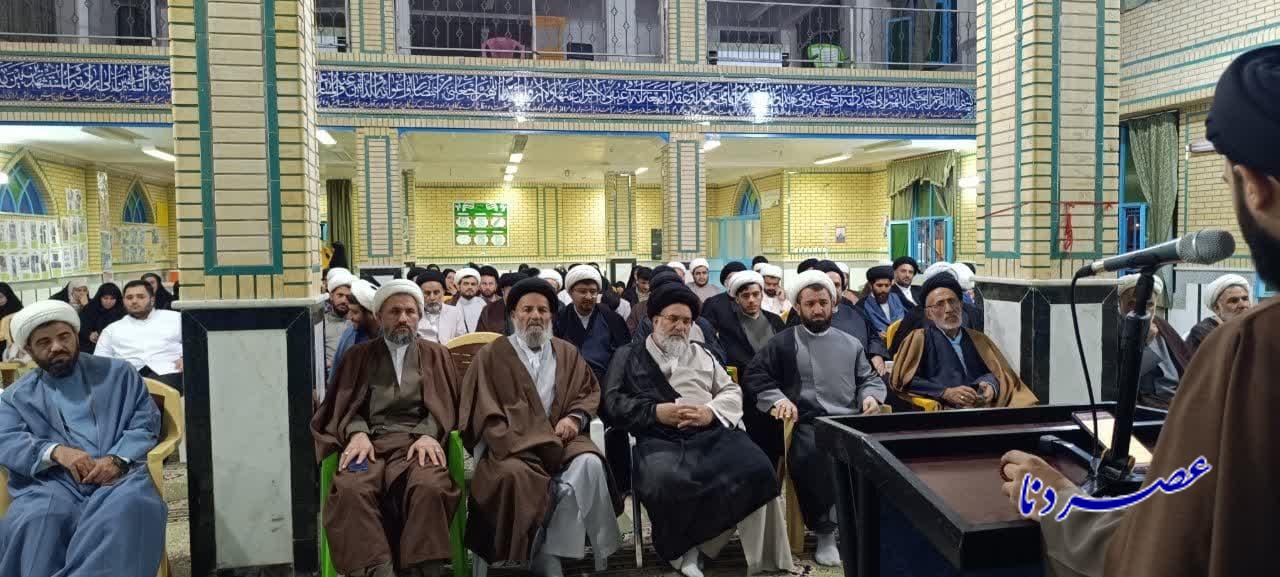 ضیافت افطاری طلاب دهدشت برگزار شد؛ نقدهایی از جنس طلبه‌گی و دغدغه‌هایی که دردل شد