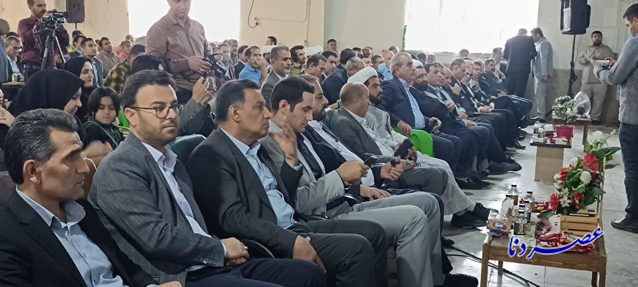 روزی به نام معلم به کام سخنرانان؛ وقتی یک مدیرکل تیشه به ریشه تفکیک قوا زد