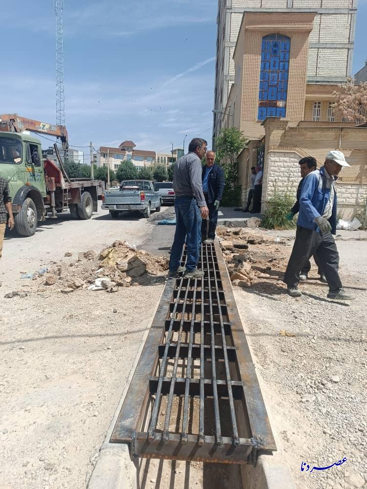 تداوم آبیاری مکانیزه بلوارها شهر یاسوج+عکس