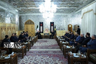 دیدار رئیس جمهور  با تولیت آستان قدس رضوی