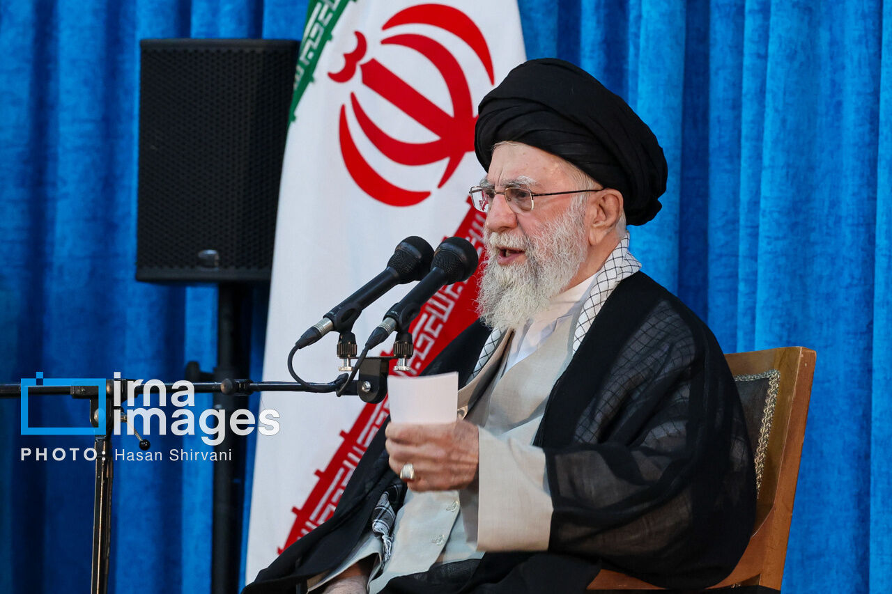 بوشهر آماده‌سازی برای اعزام داوطلبان به آیین تشییع رهبر شهید