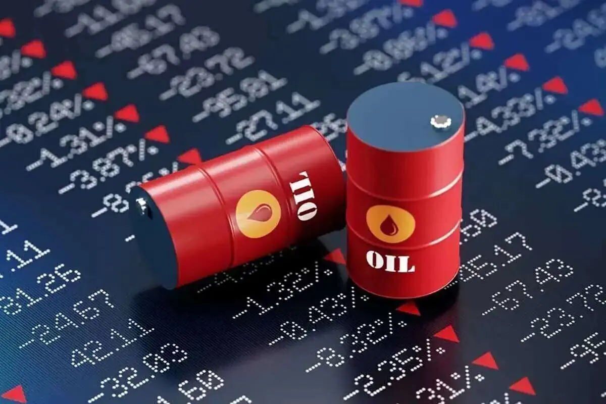 کاهش اندک بهای جهانی نفت