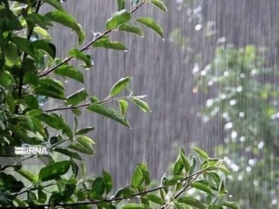زنجان تحت تاثیر رگبار و رعدوبرق: بارش‌های پراکنده در انتظار است!