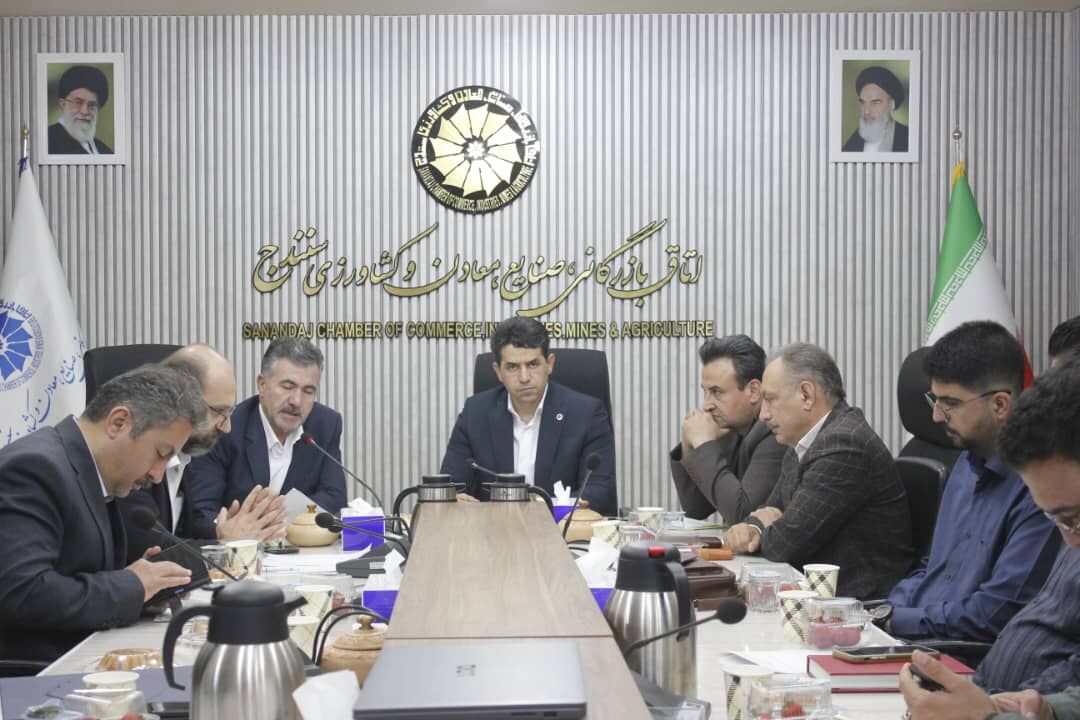 صنایع دستی، راهبردی برای اشتغال و ارزآوری در شرایط جنگ اقتصادی است
