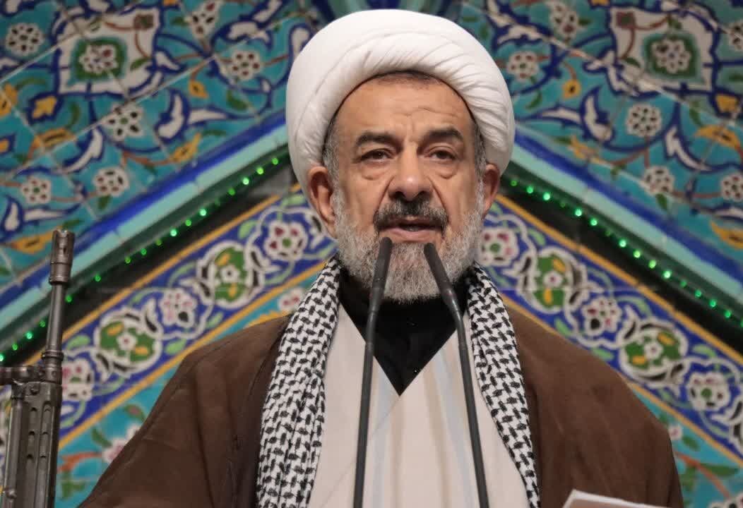امام جمعه گنبدکاووس: ایران هرگز از تنگه هرمز عقب‌نشینی نخواهد کرد!