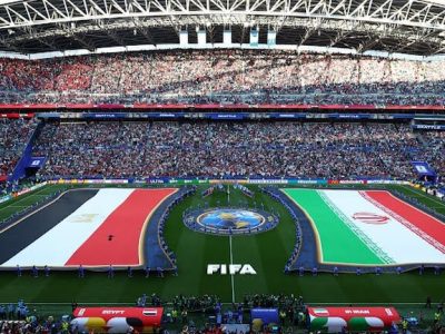 حواشی داغ دیدار ایران و مصر؛ از بنر بیرانوند تا مچ‌بندهای مشکی!