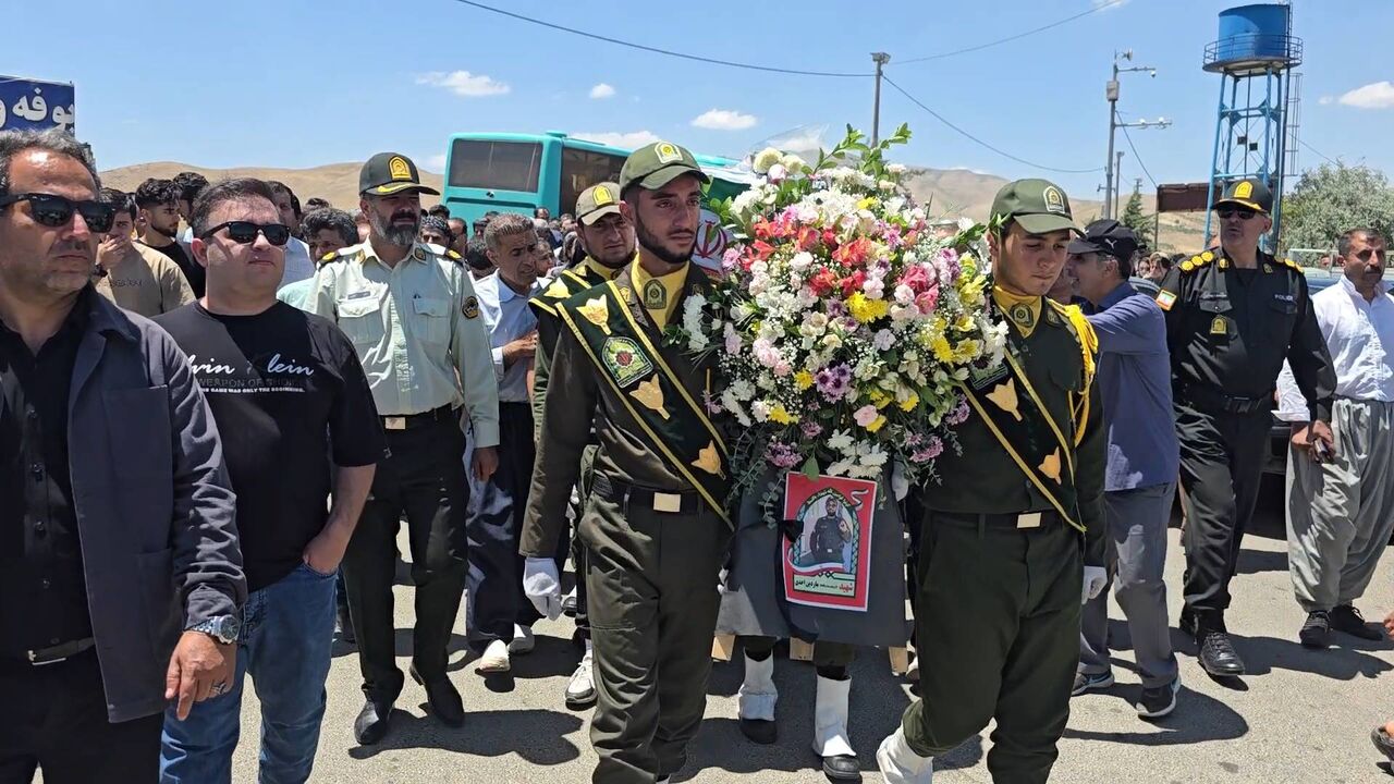 پیکر شهید «ماردین احدی» در سقز تشییع و به خاک سپرده شد
