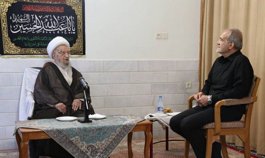 مکارم شیرازی: اقتدار رهبری، کلید مقاومت در برابر دشمنان