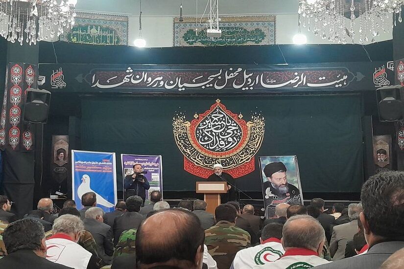 اتحاد در برابر دشمن؛ گوش به فرمان رهبری!