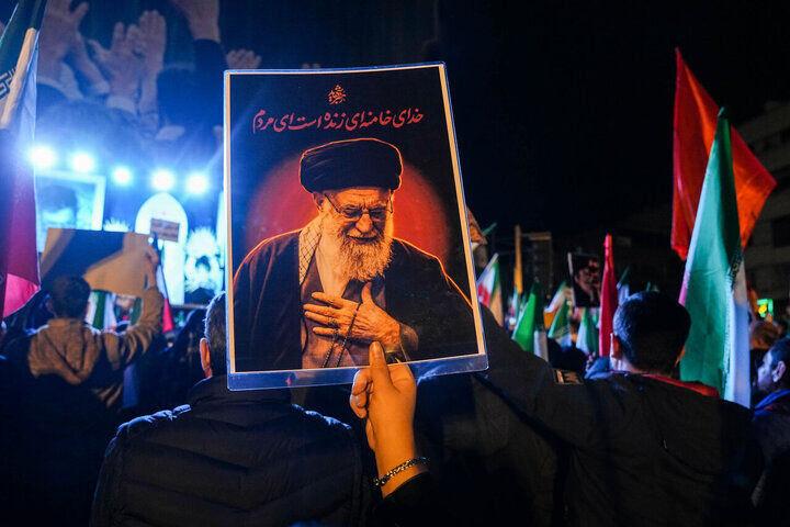 ری، آماده استقبال از ۲۰۰ هزار زائر وداع با رهبر شهید!