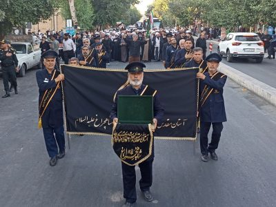 حرکت دسته‌های عزاداری در شیراز؛ تجلی عشق به حسینیه‌ها
