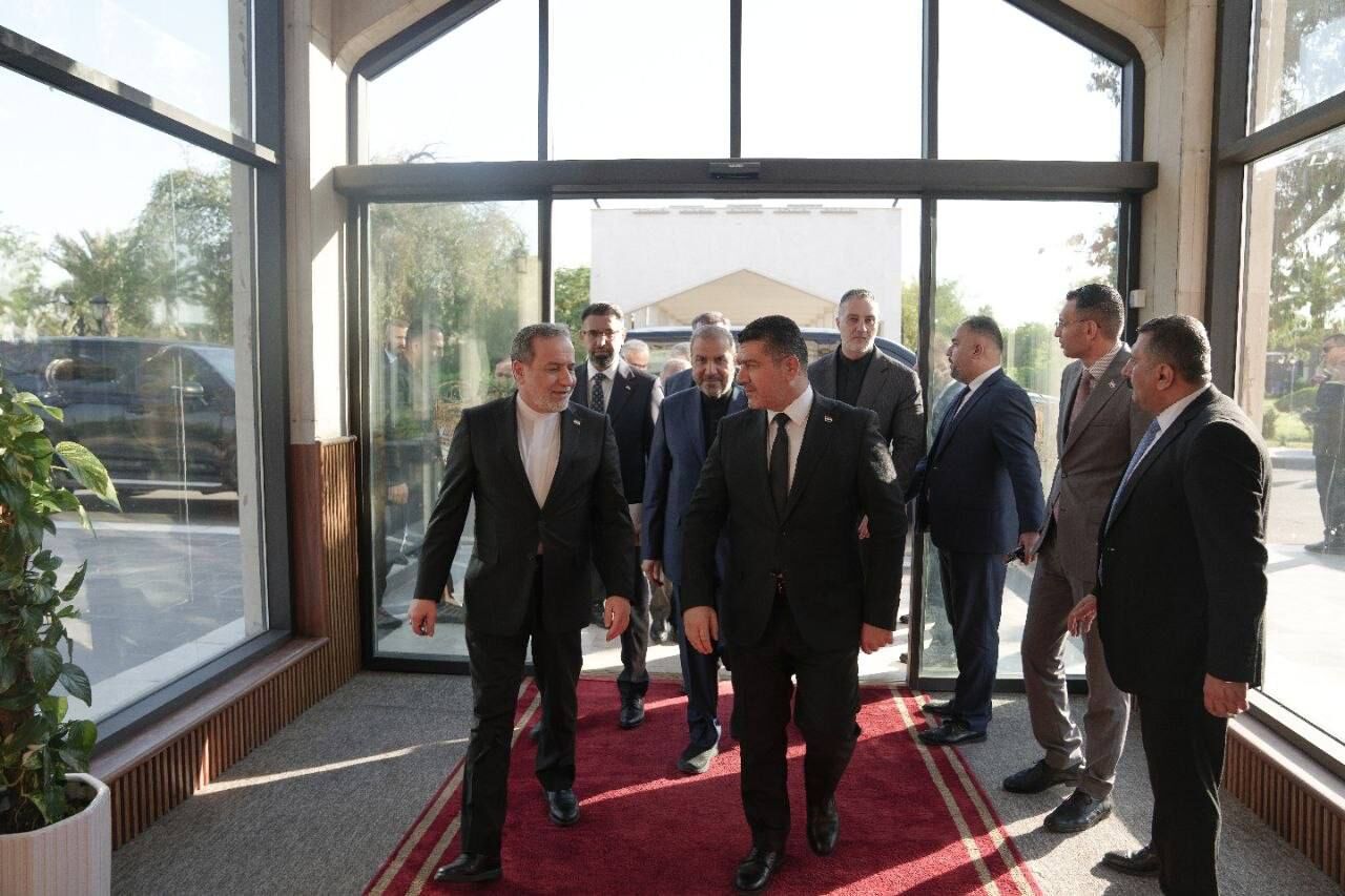 گفت‌وگوهای دیپلماتیک ایران و عراق: عراقچی در بغداد!