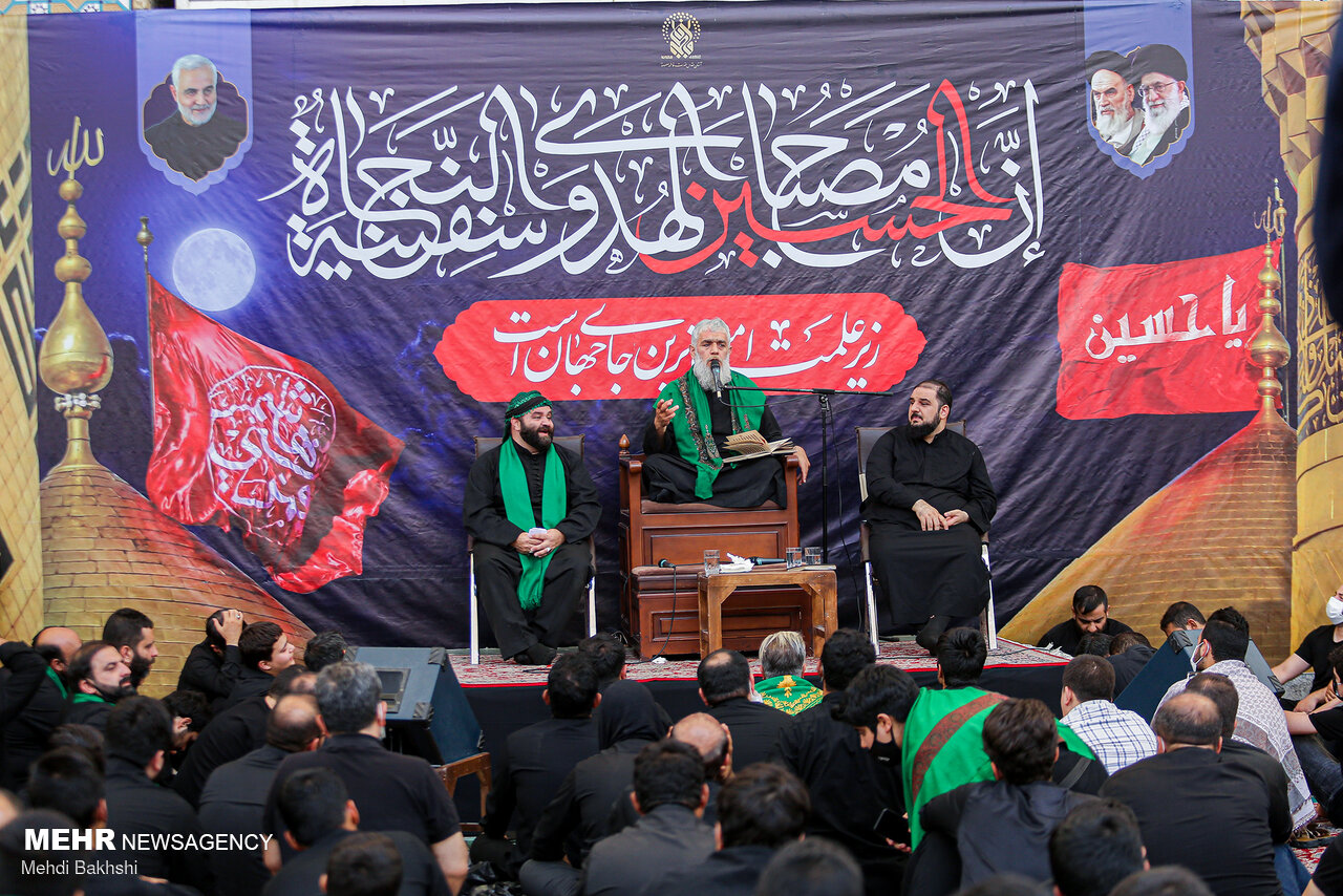 محفل مقتلخوانی عاشورای حسینی در حرم بانوی کرامت برگزار میشود