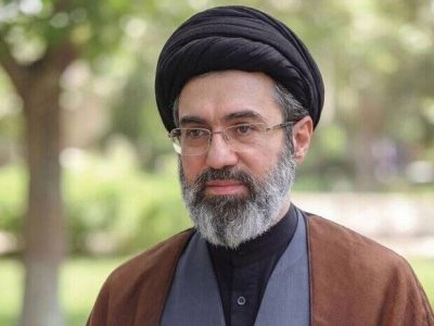 پیام رهبر انقلاب: توافق با آمریکا، فرصتی برای استقلال