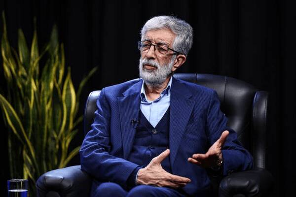 حدادعادل: اهانت به مذاکره‌کنندگان مخالف نظر رهبر انقلاب است