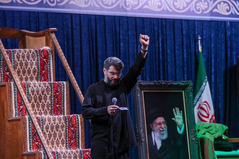 نوای عاشورا: میثم مطیعی در میدان ونک طنین‌انداز شد!