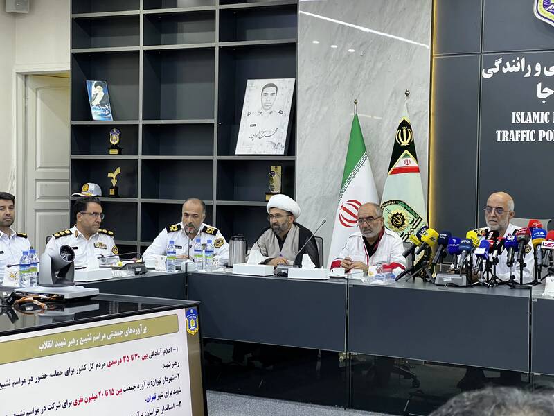 مراسم تشییع امام شهید: آماده‌باش پلیس برای استقبال از ۳۵ میلیون نفر!