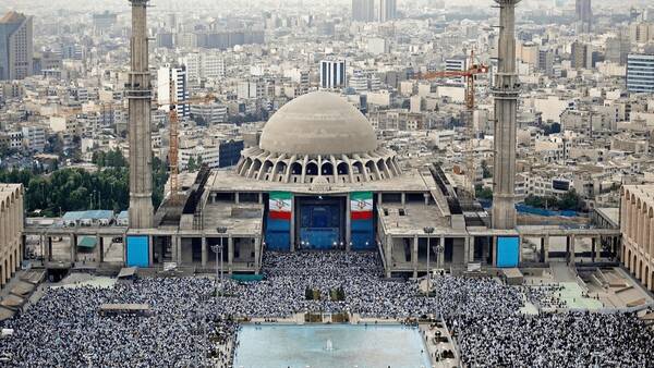مصلای تهران، بامداد وداع با رهبر شهید انقلاب