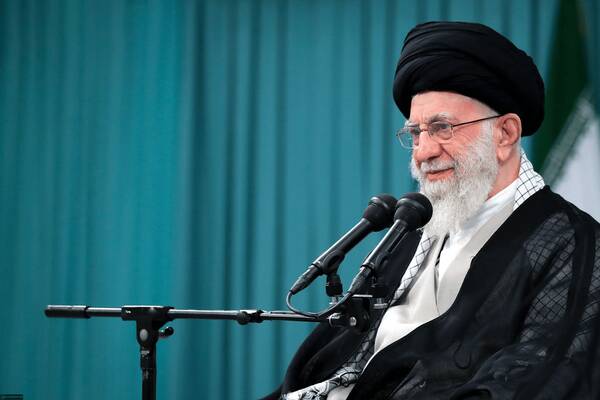 ثبت‌نام خادمان مراسم وداع با امام شهید آغاز شد!