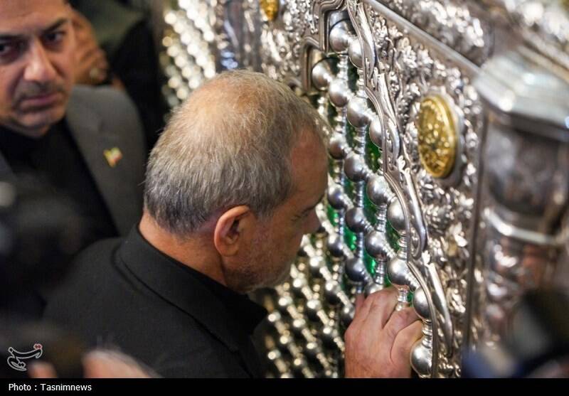 زیارت رئیس‌جمهور در حرم معصومه(س)؛ پیوندی دوباره با زائران و شهیدان