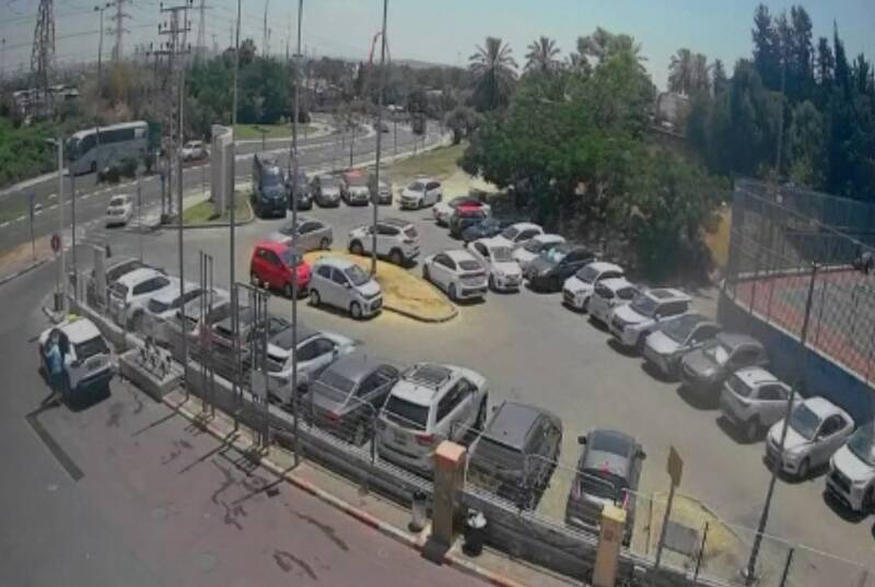 انفجار مرگبار: خودروی بمب‌گذاری‌شده در حولون به آتش کشید!