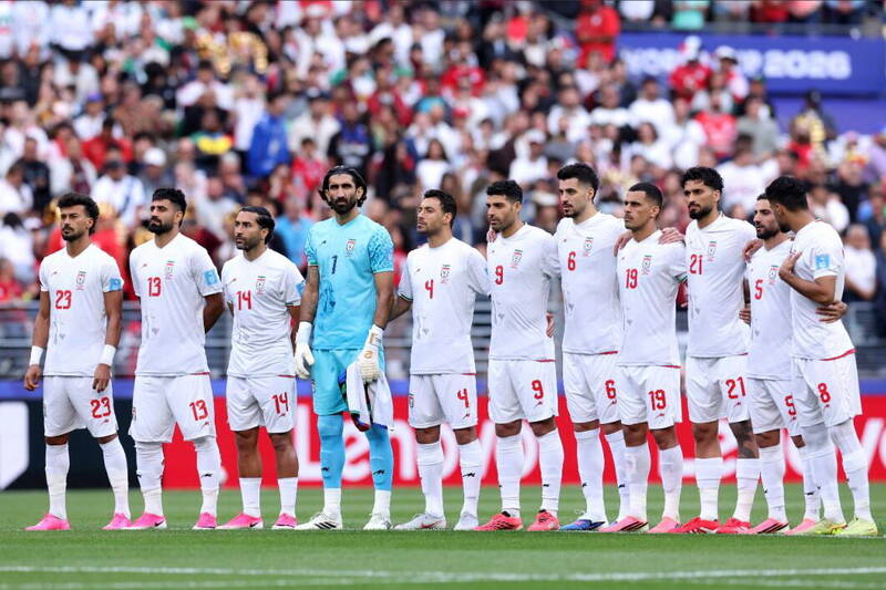 فوتبال: میدان نبرد سیاستمداران!