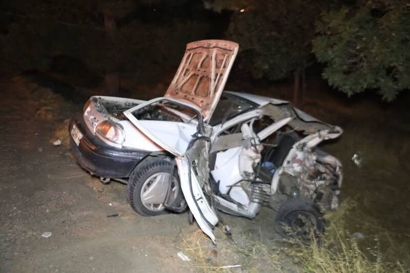 واژگونی تریلی در مشهد، دو جان باخت!