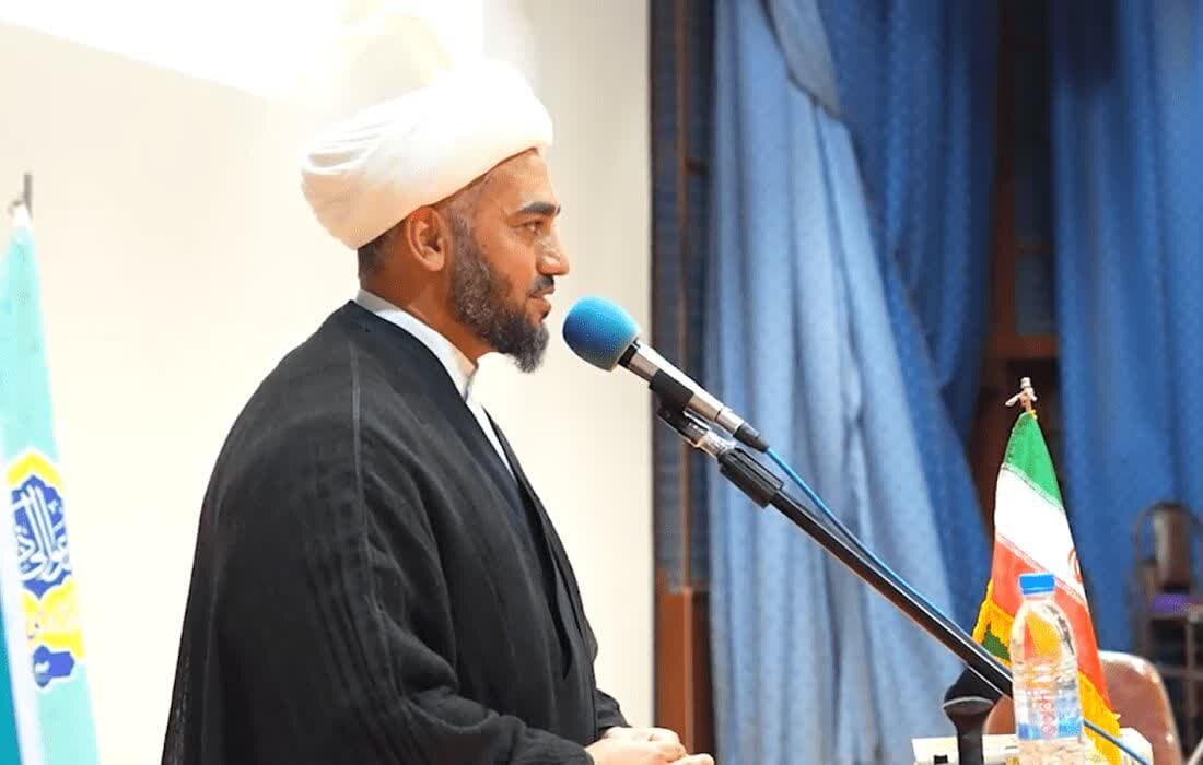 امام جمعه بم: گرهگشایی از کار مردم ارزشی بالاتر از ده حج دارد