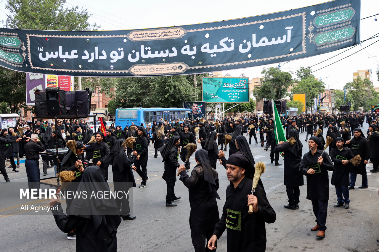 اقامه عزای آذربایجانی ها به وقت تاسوعای حسینی؛طنین نوای «یا ابوالفضل»