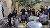 نذری متفاوت در فصل همدلی با حسین (ع) در اصفهان