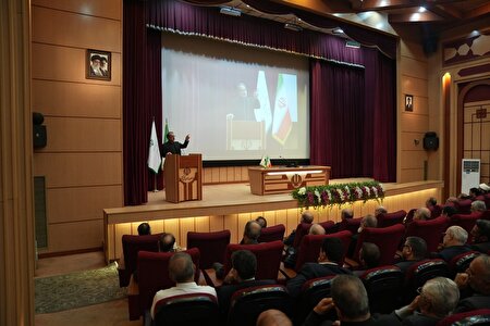 ۱۹۹۸ همت: برگشت غول اقتصادی به آغوش بیت‌المال!