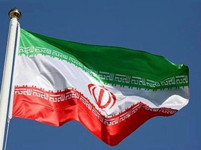 پیرمرد ۹۰ ساله آستانه ای با مهر از وطن می‌گوید 