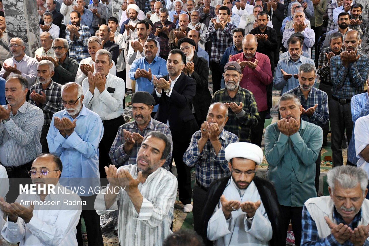نمازجماعت باشکوه ظهرعاشورا در شهرری برگزارمی شود