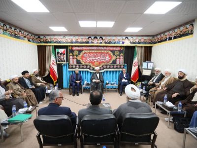 بقائی با امام جمعه و علمای همدان دیدار کرد