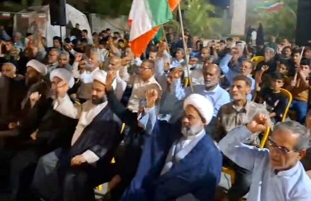 اجتماع حماسی مردم انقلابی آبدان به همراه نوحه‌خوانی
