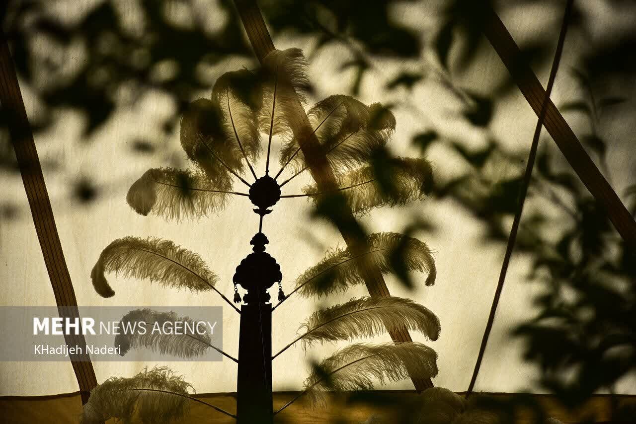 بام ایران سیاه‌پوش محرم شد؛ روایت «بعثت» و «فتح» در محافل حسینی 
