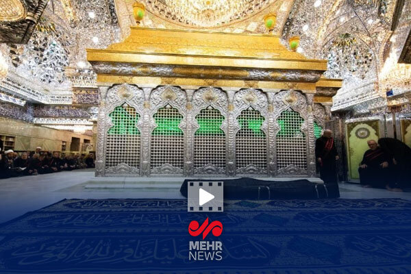 مراسم تعویض پوشش ضریح مطهر امام حسین(ع)