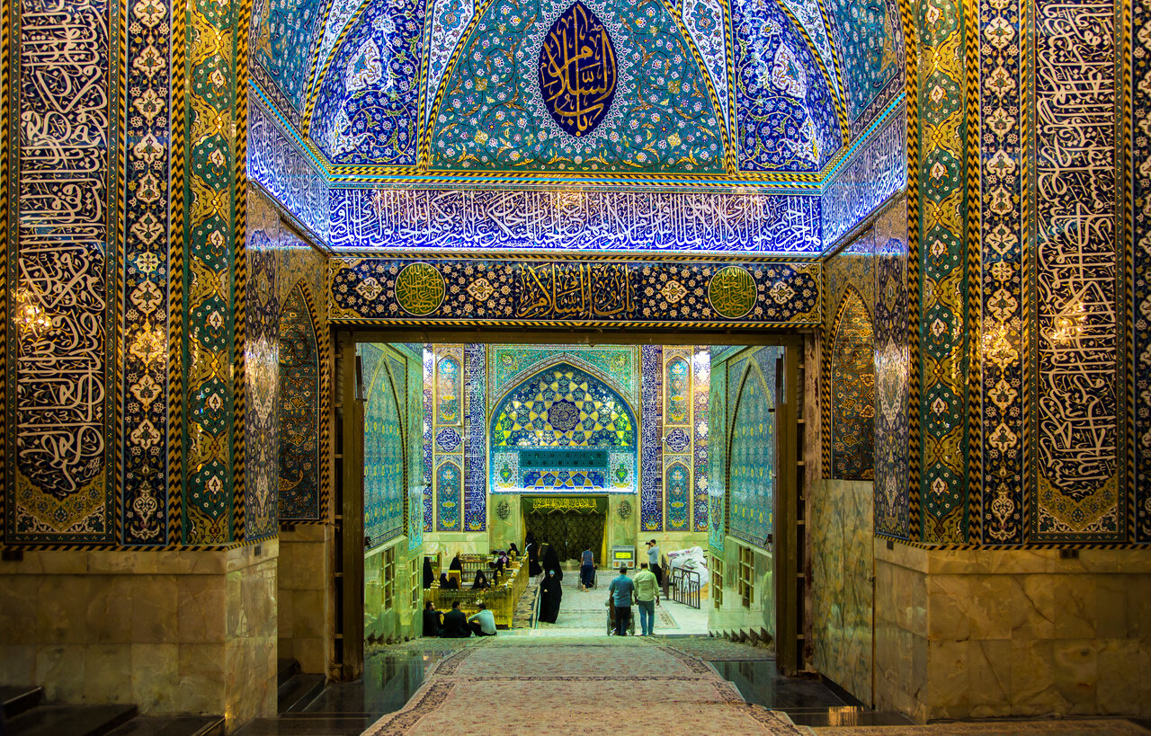 آغاز پویش ملی هدیه یک کاشی از حرم امام حسین(ع) به رهبر شهید