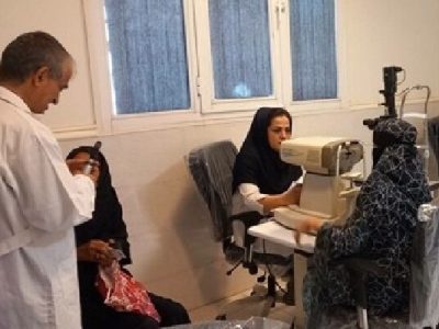احمدی: ۸۰۰ بیمار در بشاگرد معاینه و برای ۲۳۲ نفر عینک تأمین شد