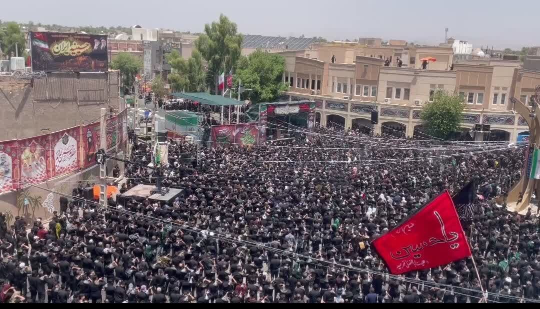 عزاداری باشکوه مردم بم در عاشورای حسینی