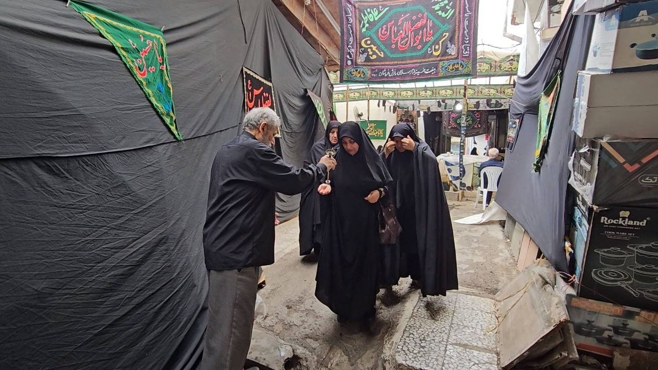 بازار رشت در سوگ علمدار کربلا؛ عزاداری که بیش از نیم قرن تداوم دارد