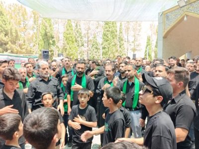 اجتماع بزرگ سوگواران تاسوعای حسینی در حرم شهدای گمنام بهاباد