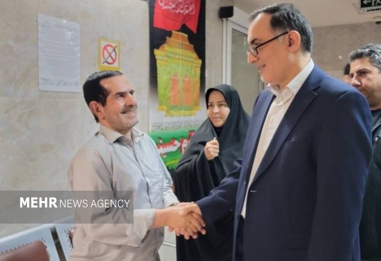 بازدید رئیس بنیاد شهید از روند درمان جانبازان در شهریار