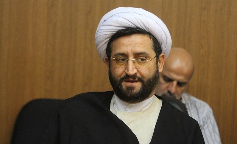زارع فومنی درگذشت