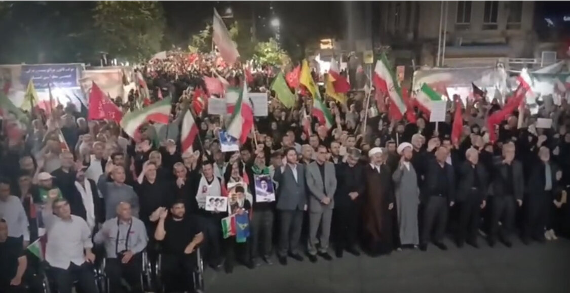 اجتماع شبانه مردم کلاله در حمایت از آرمان‌های انقلاب اسلامی