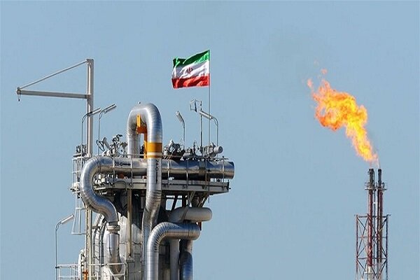 افزایش قیمت نفت با تحریم‌های جدید آمریکا علیه ایران