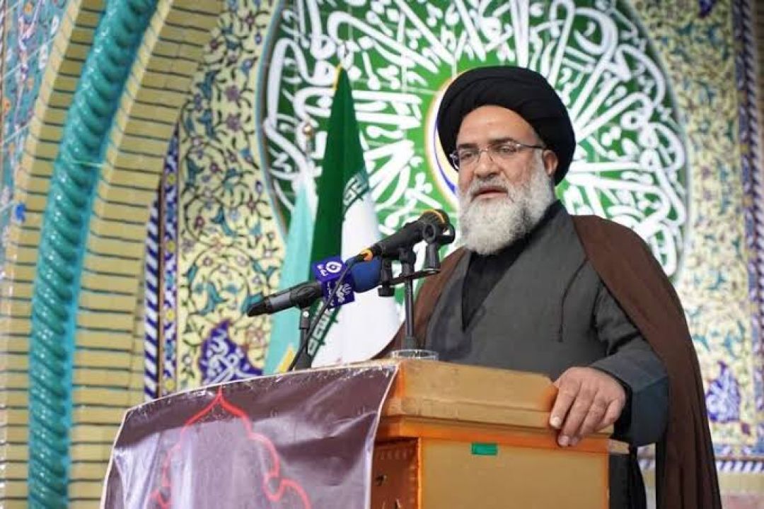 امام جمعه یاسوج: صلح با دشمن خیانت به ملت است