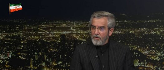 ایران در برابر نقض توافقات آمریکایی‌ها در تنگه هرمز ایستادگی می‌کند
