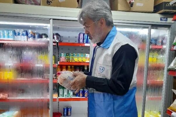 بازرسی از مراکز عرضه مواد خام دامی بوشهر در ایام تعطیلات