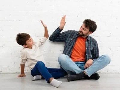 تأثیر والدگری مبتنی بر توانمندی بر سلامت روان و موفقیت تحصیلی نوجوانان